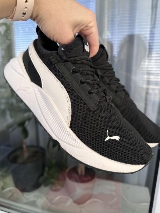 Кросівки PUMA, розмір 37