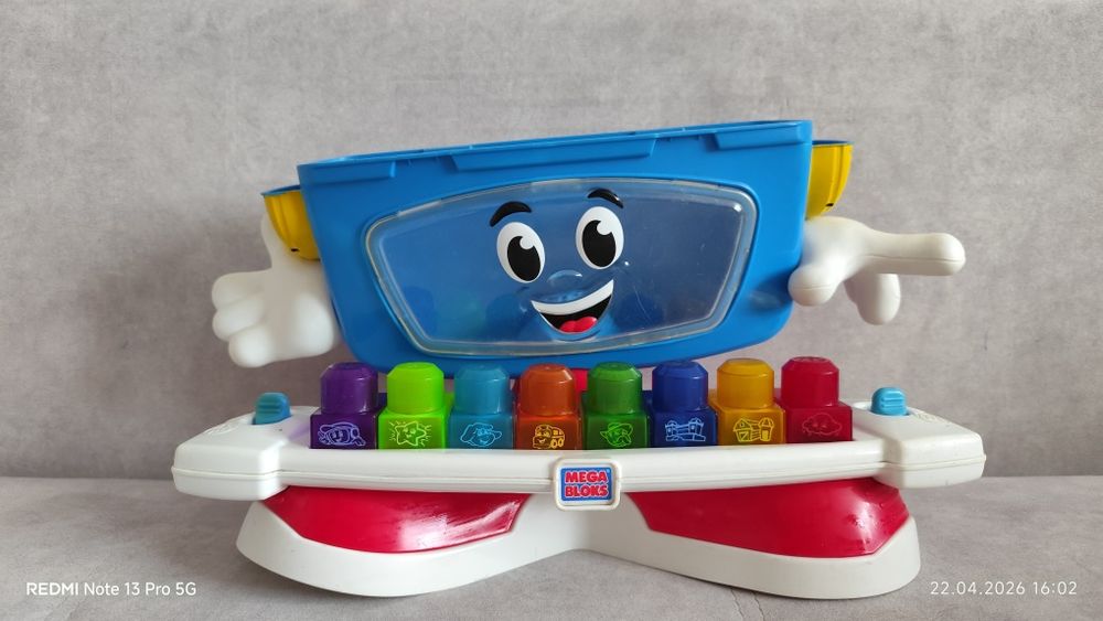 Танцююче піаніно, музична іграшка