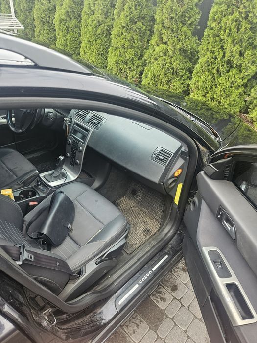 продам volvo v50 2.0