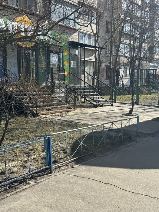 Оренда Фасадного Приміщення Драгоманова 27