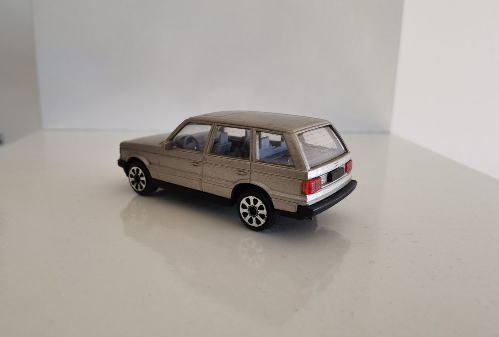 Range Rover 1/43 Burago