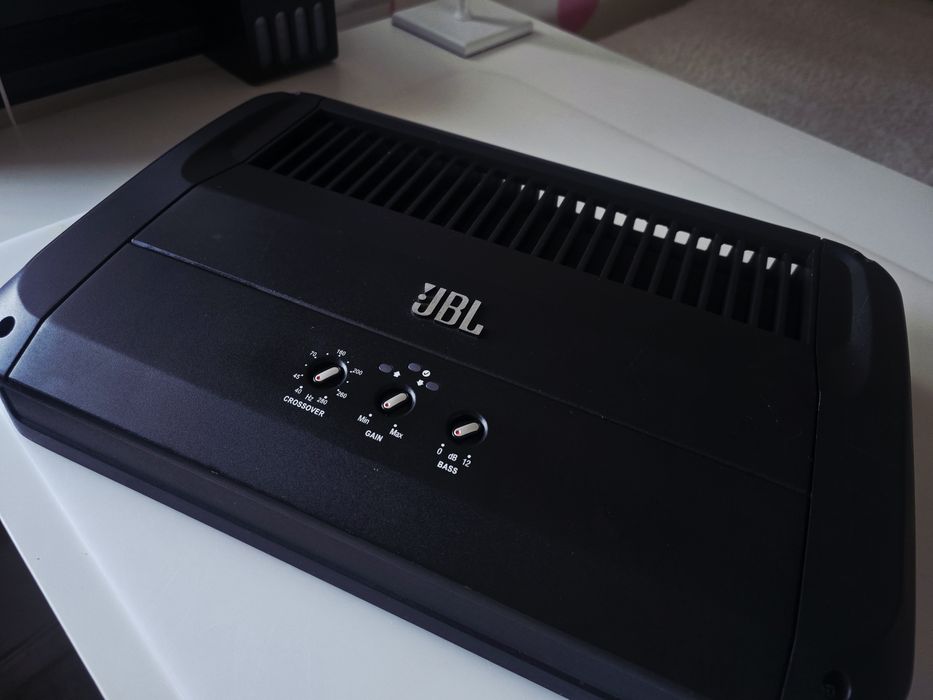 Mono Subwoofer Jbl Gto 1001ez JBL GTO-1001EZ パワーアンプ サブ