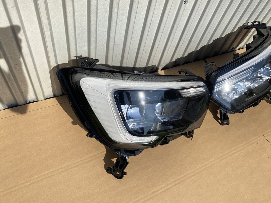 RENAULT MASTER 4 IV 2019 - lampa przednia reflektor przód