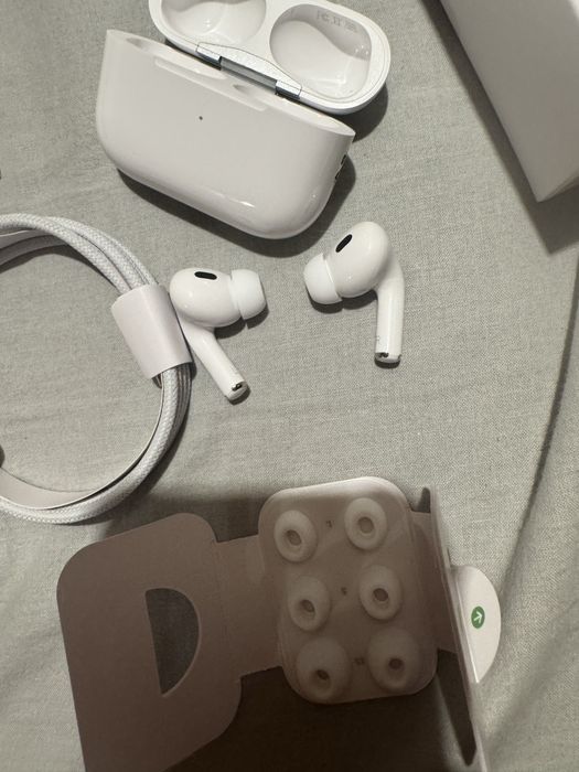 Słuchawki Apple Air Pods Pro 2 anc uzywane jak nowe na gwarancji