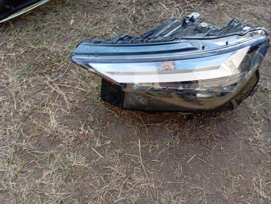 Lampa reflektor lewy przód Audi Q4 E-Tron Full LED Oryginał Europa