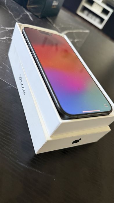 Iphone 15 pro w idealnym stanie