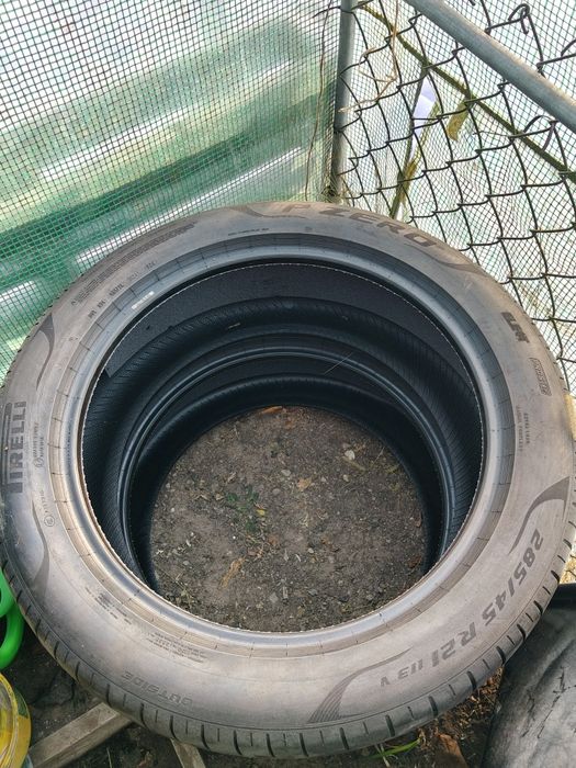 Opona Pirelli 285/45r21