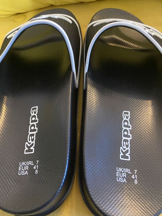 Chinelos novos da Kappa