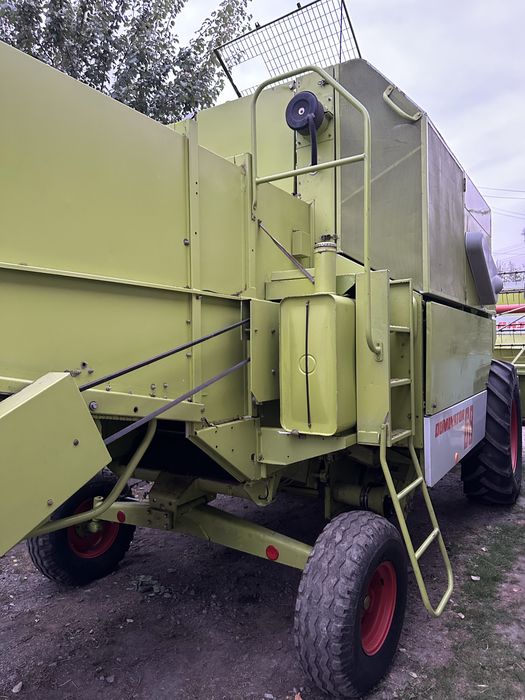 Claas Dominator 68 свіжопривезений