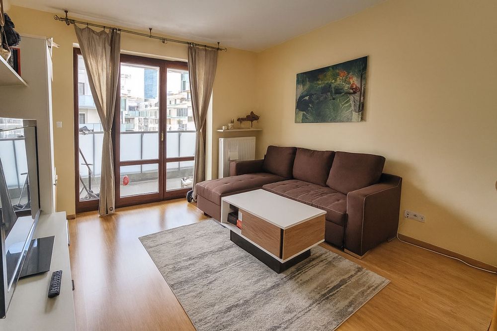 Metro Rondo Daszyńskiego | Ochrona|Recepcja|Bakon