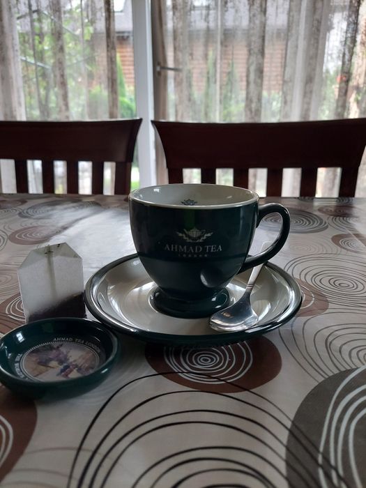 Чайная пара,блюдечко для чайного пакетика, ложечка  Ahmad Tea,Ахмад