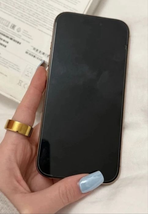 Iphone 16 pro - stan idealny