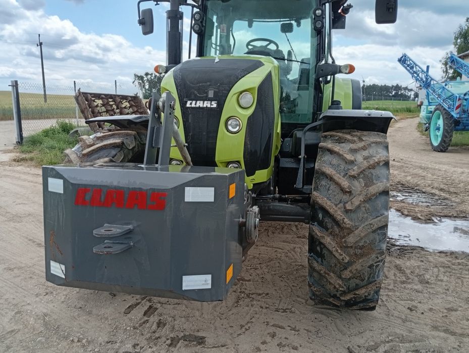 Ciągniki Claas arion 640