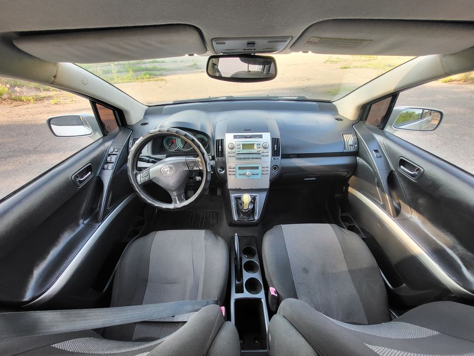 Тойота Корола Версо 2007рік 7місць