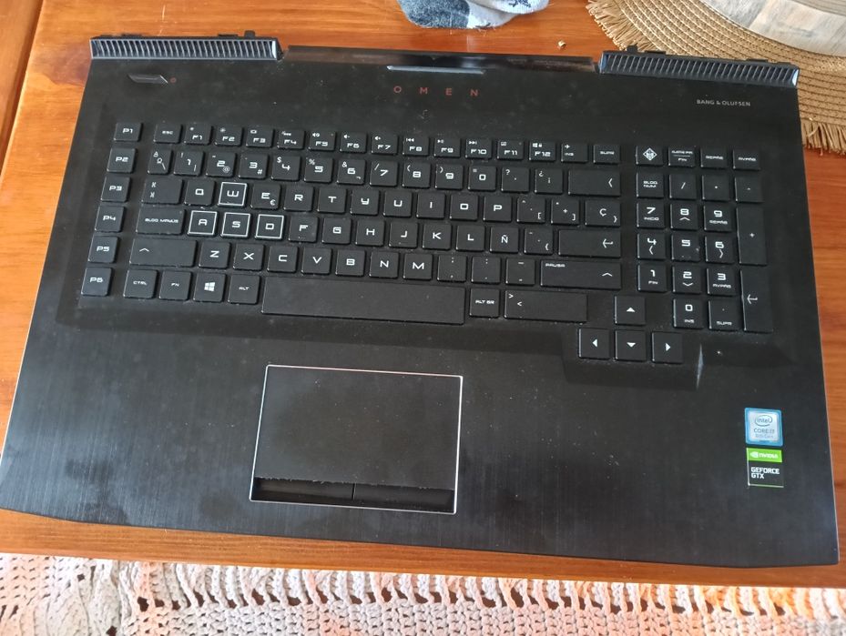 Chassis HP Omen 17-an113ns com teclado, touchpad e tampa
