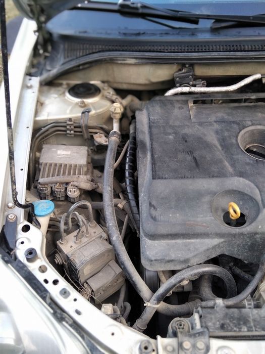 Тойота авенсіс 2,2 d-cat 2006р. Івано-Франківськ