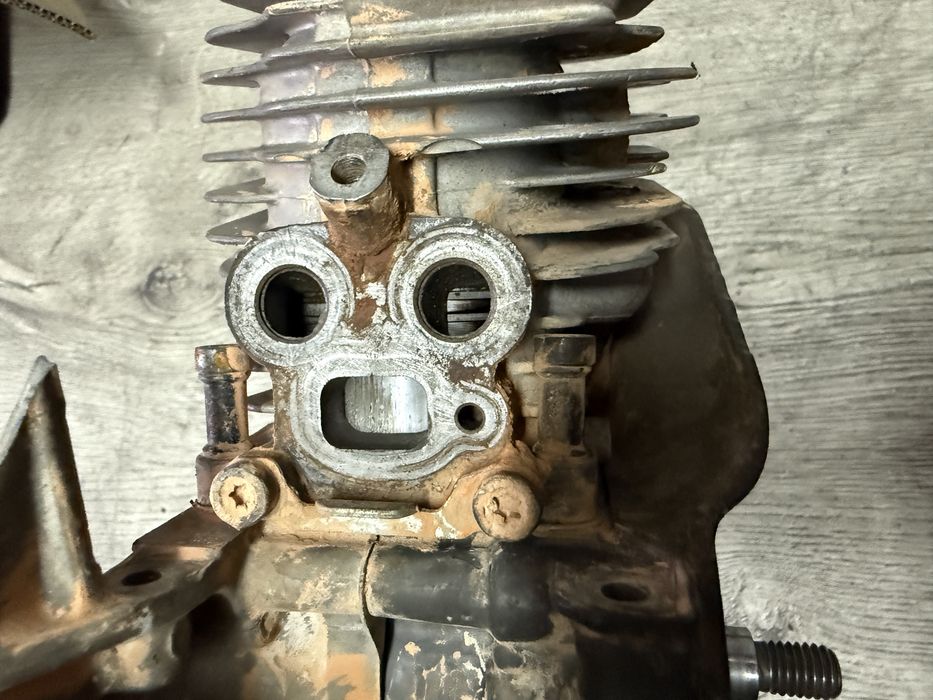 Piła Husqvarna K750 Silnik Cylinder Tłok Wał