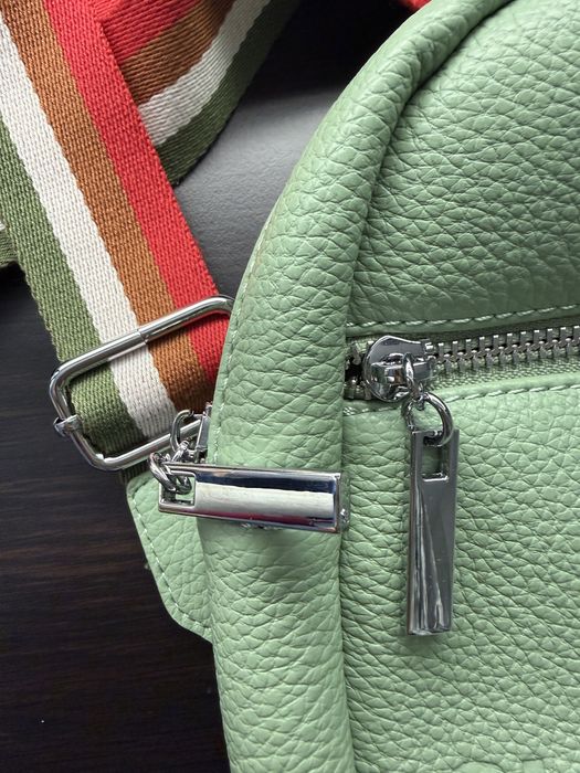 Сумка-слінг (Sling Bag)