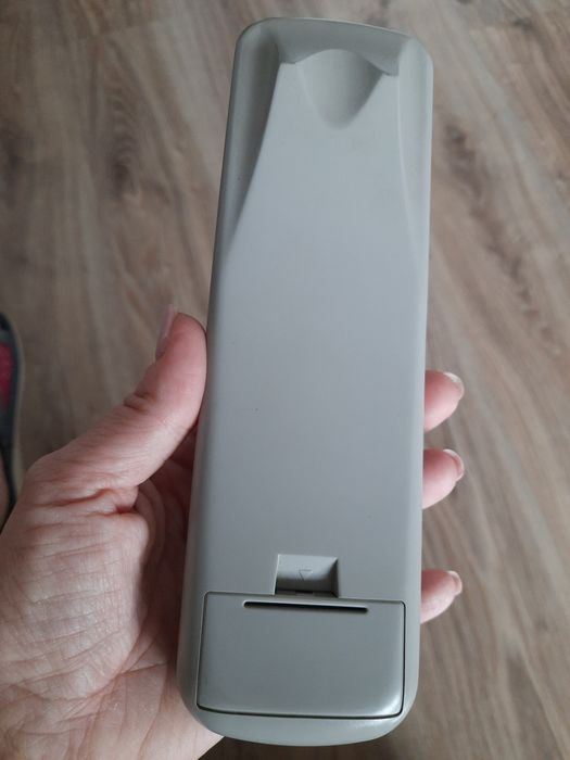 Pilot MPEG4 video with multi audio 8883 MPG4