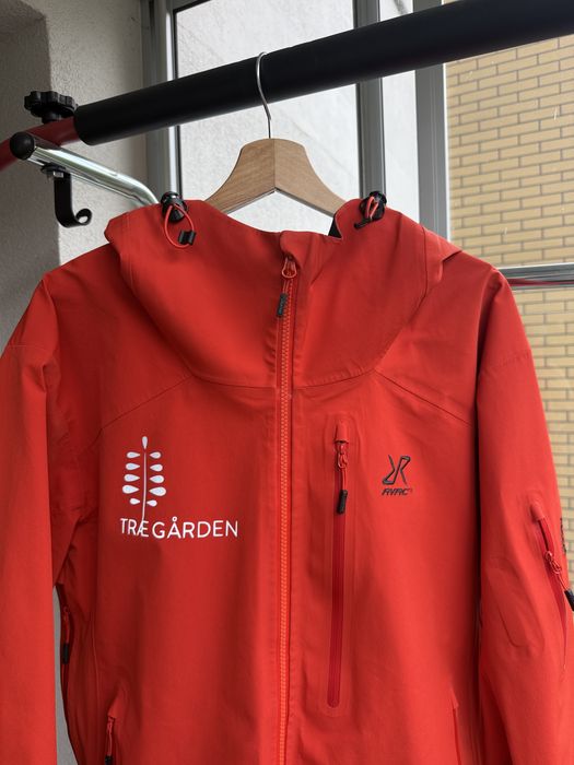 RevolutionRace Aphex Pro RECCO Hooded Shell Jacket Red Mens L