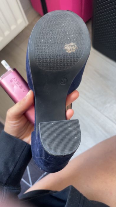 Buty na obcasie