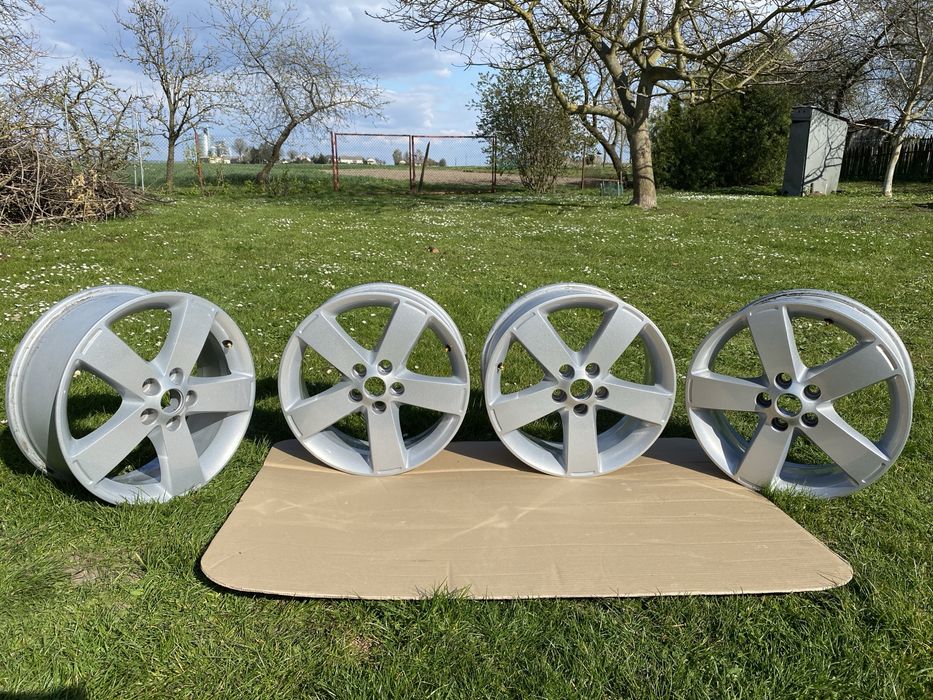 Felgi  aluminiowe  17  5x108  ET 55 Ford Volvo