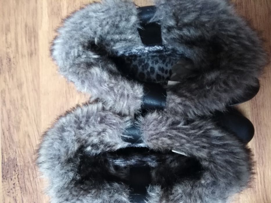 Kozaki 40 czarne na koturnie kożuszek