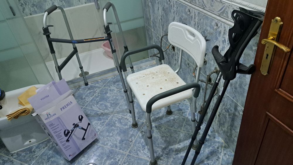 Frigorífico Novo Cadeirão Relax Massagem Cadeira Banho Andarilho