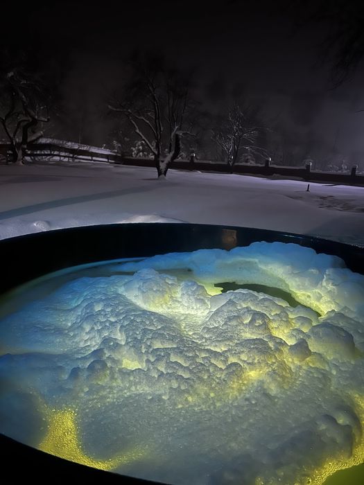 Відпочинок у карпатах.Славськ, подобова оренда житла Басейн,Сауна,Чан.