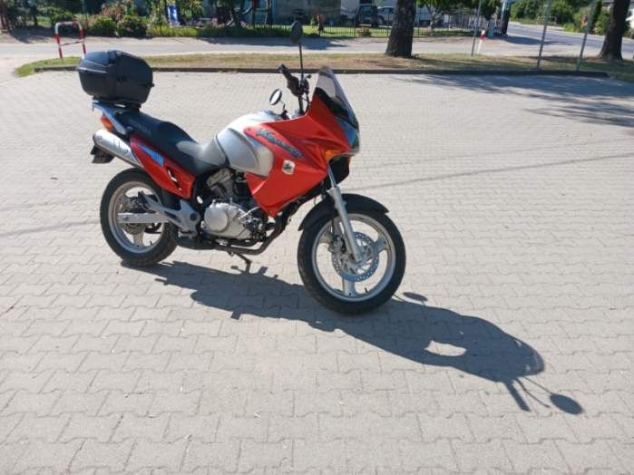 Honda Varadero 125 kat.B