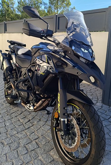 Benelli TRK 502X  - 2025 - NOVA - 2000 km - c/Malas