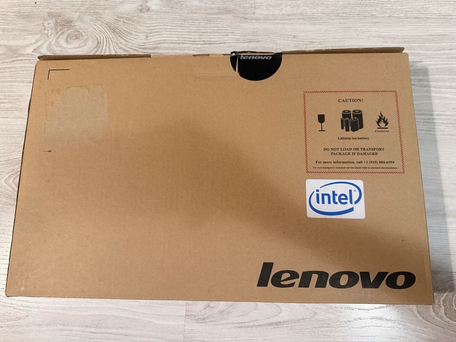 Laptop LENOVO 15.6” windows 8 bardzo dobry stan