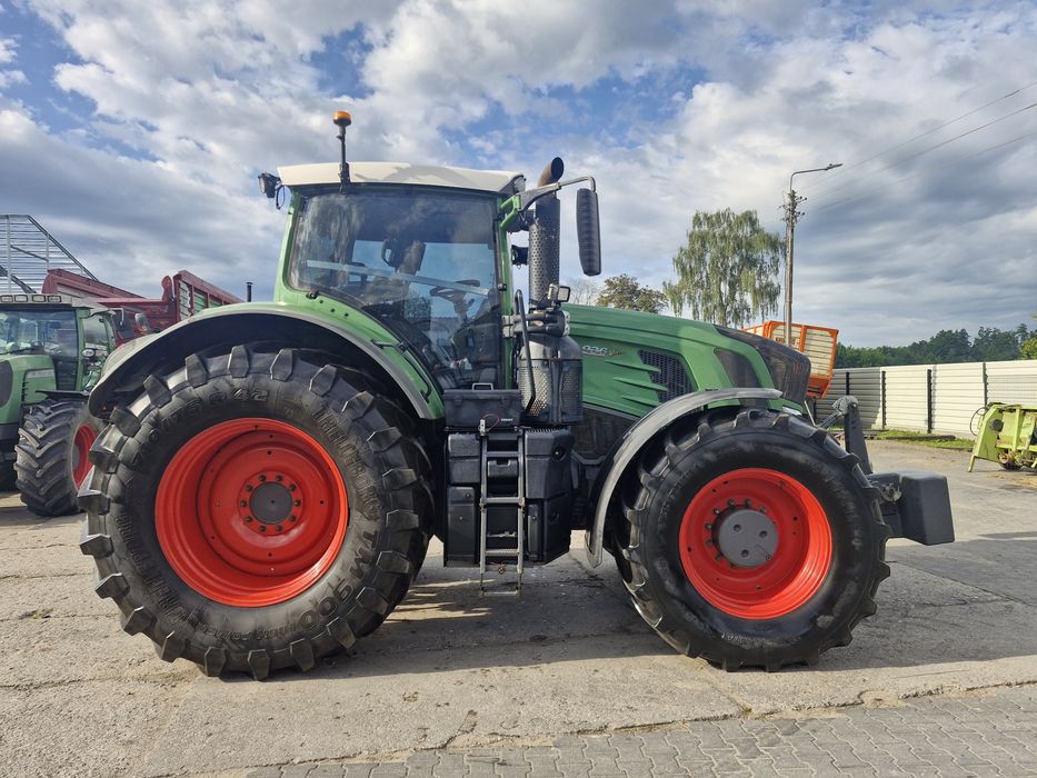 Fendt 936 Vario Profi Plus RTK section control 939