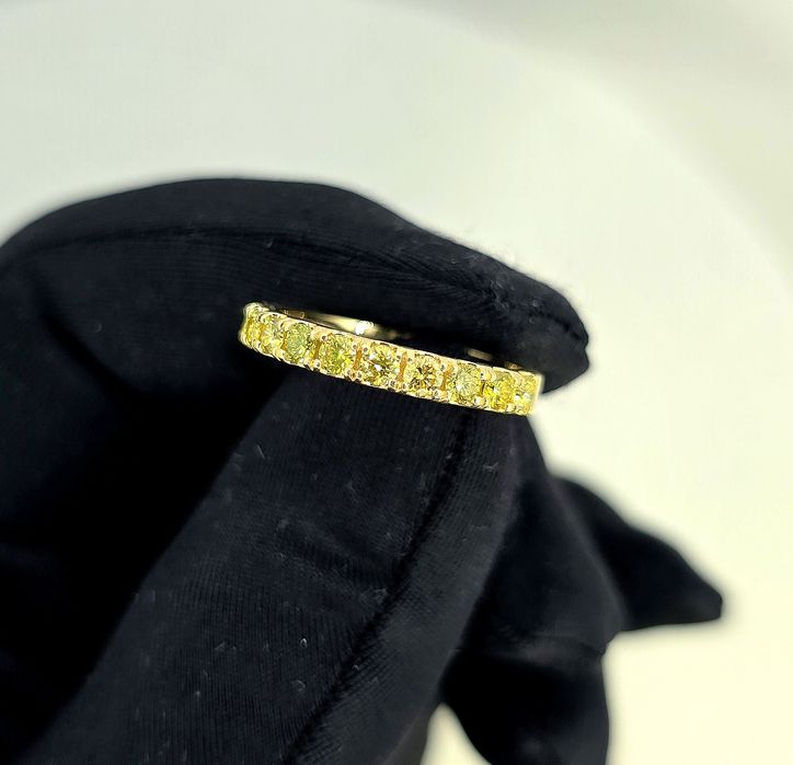 Кольцо с желтыми бриллиантами 0.60 карат