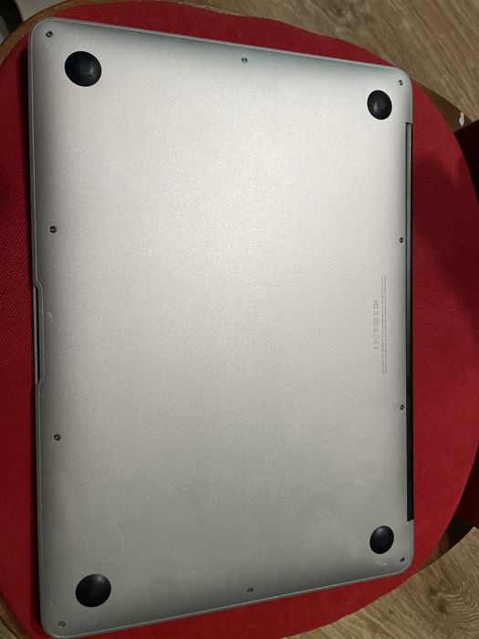 MacBook Air 2018год