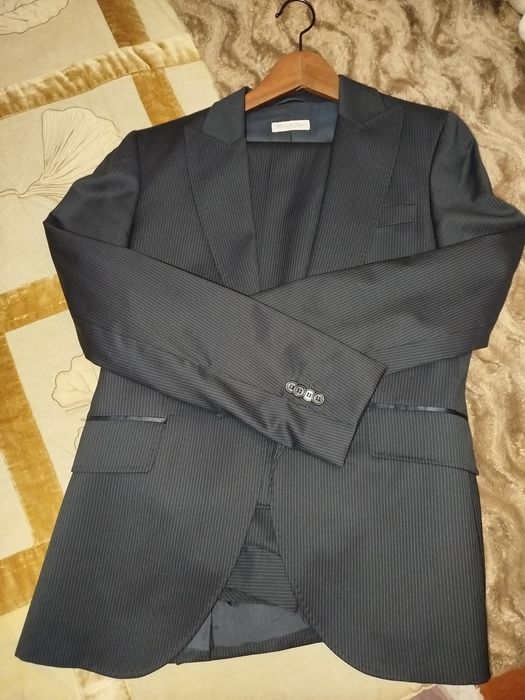 Fato de  Mulher acetinado da Massimo Dutti, lindíssimo como novo
