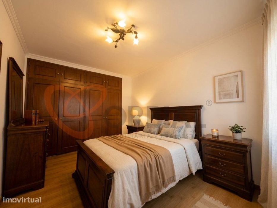 Moradia Geminada com 2 quartos para venda em Albufeira