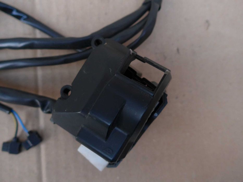 Yamaha yzf R1 '15r+ PRZEŁĄCZNIK lewy kierownicy