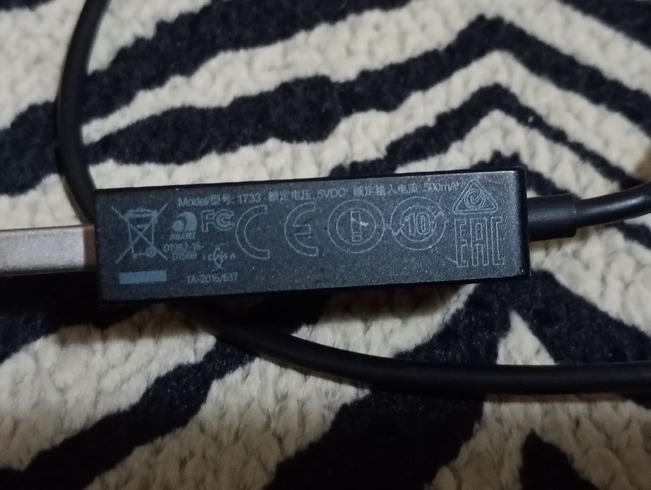 Microsoft Wireless Display Adapter Model 1733