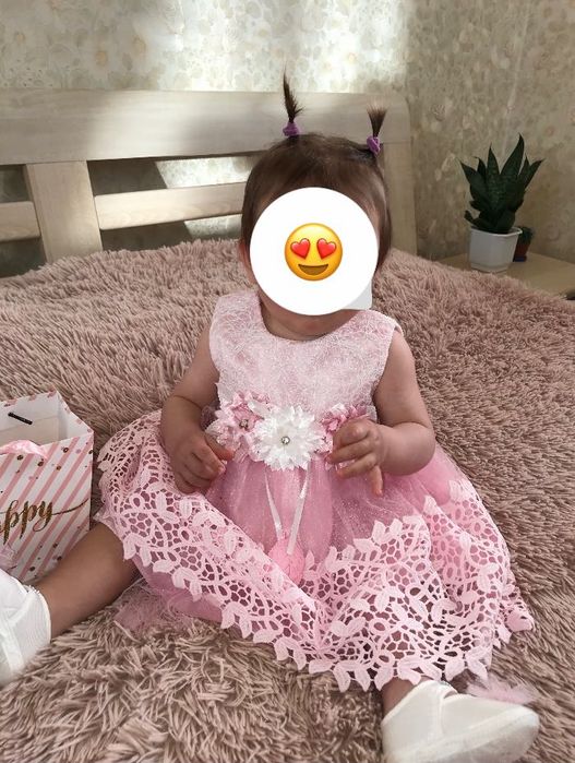 Святкова сукня на 1 рік з пов’язкою і пінетками