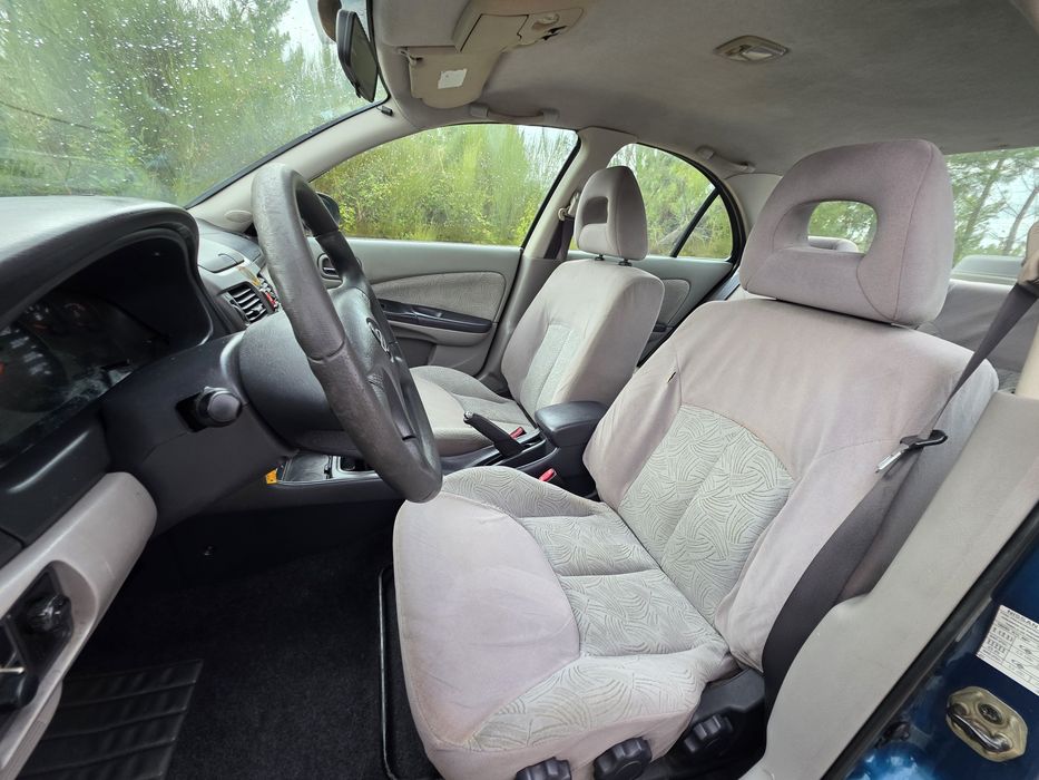 Nissan Almera 1.5 Gasolina | 2001 | 100.000 km