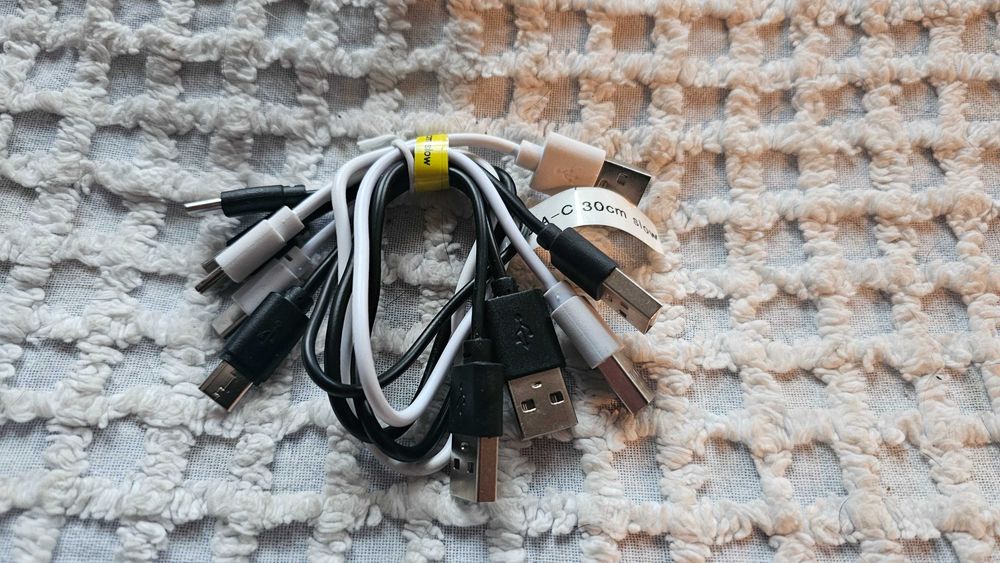 USB C - USB-A kabel 30 cm zestaw 4 sztuki (dwużyłowy - wolne ładowanie