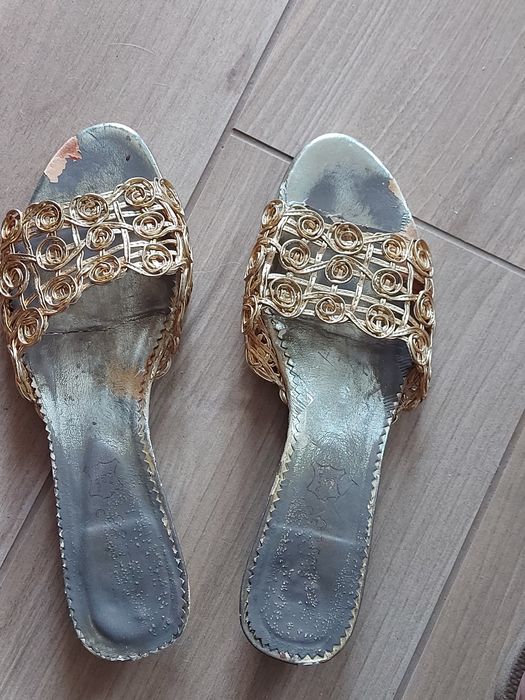 Chinelas (só para restauro) Douradas - 39