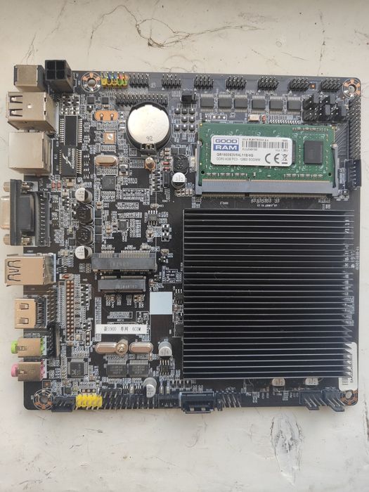 Материнская плата Thin Mini-ITX Intel Celeron J1900 + RAM GOODRAM DDR3
