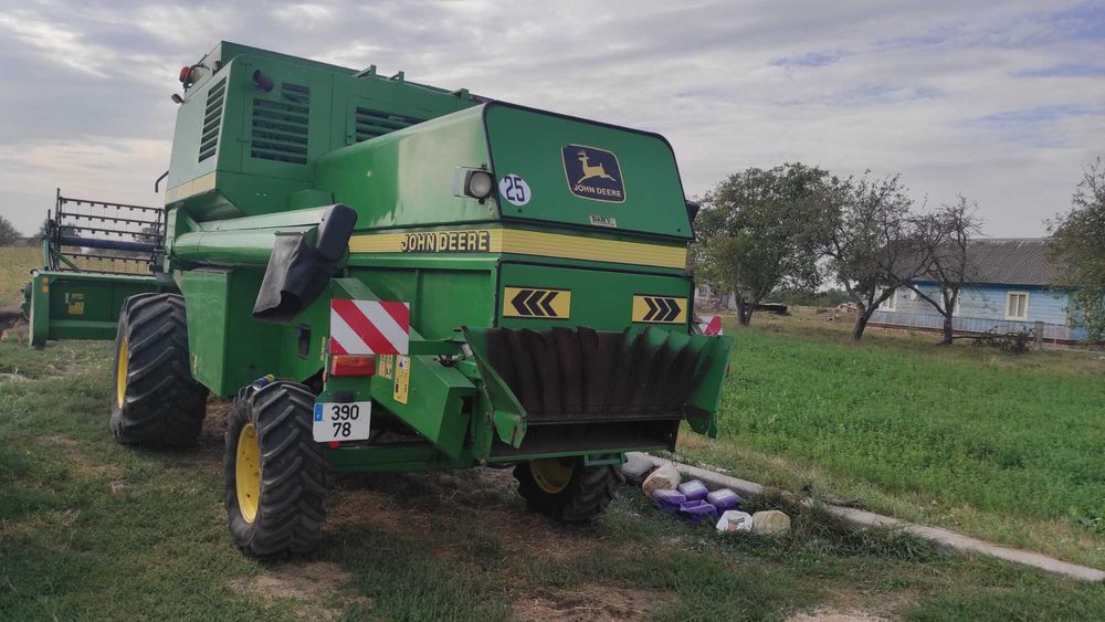 Продам зерновий комбайн John Deere 1170