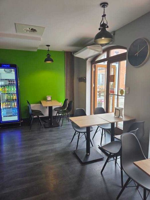 Odstapie wyjątkowy lokal. Idealny pod kebab, pizzerię, sushi, bar