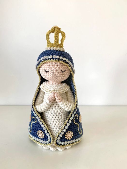 Nossa Senhora em amigurumi