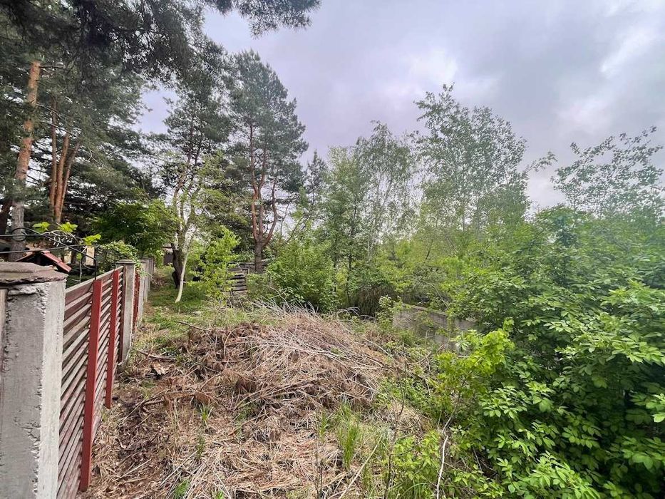 Продам 42 сот земельну ділянку в Глевасі
