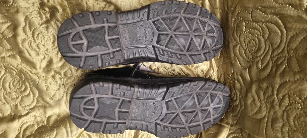 Buty ochronne r. 39 czarne oill resistant antistatic
