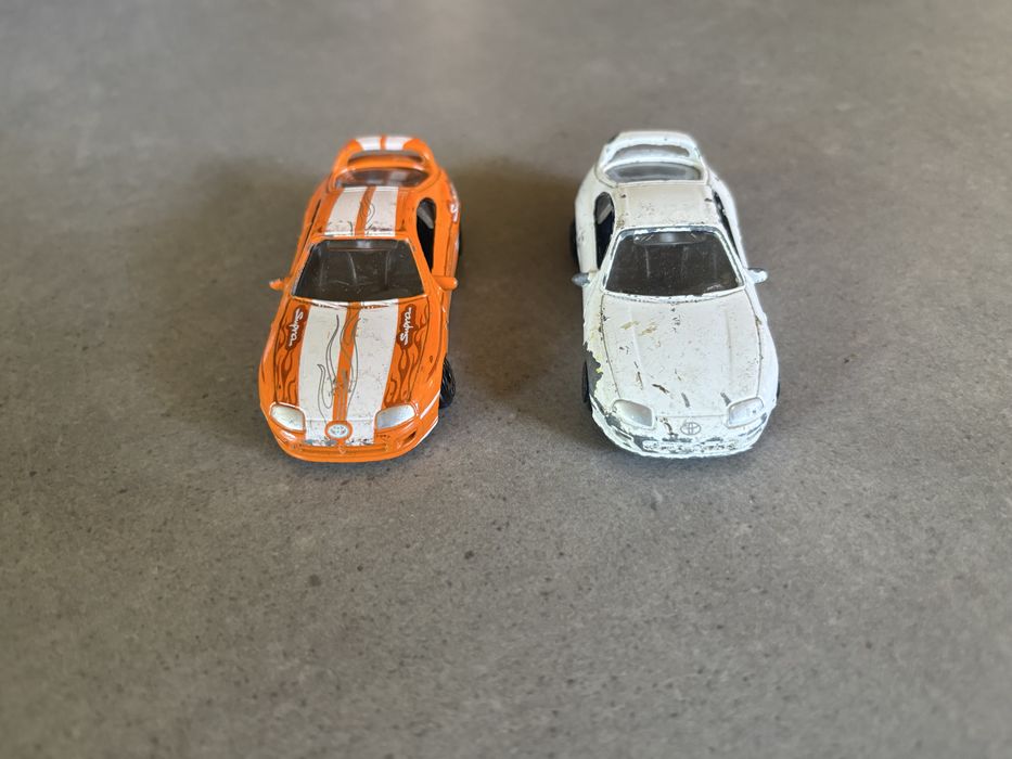 Resoraki MotorMax 2X Toyota Supra uszkodzone